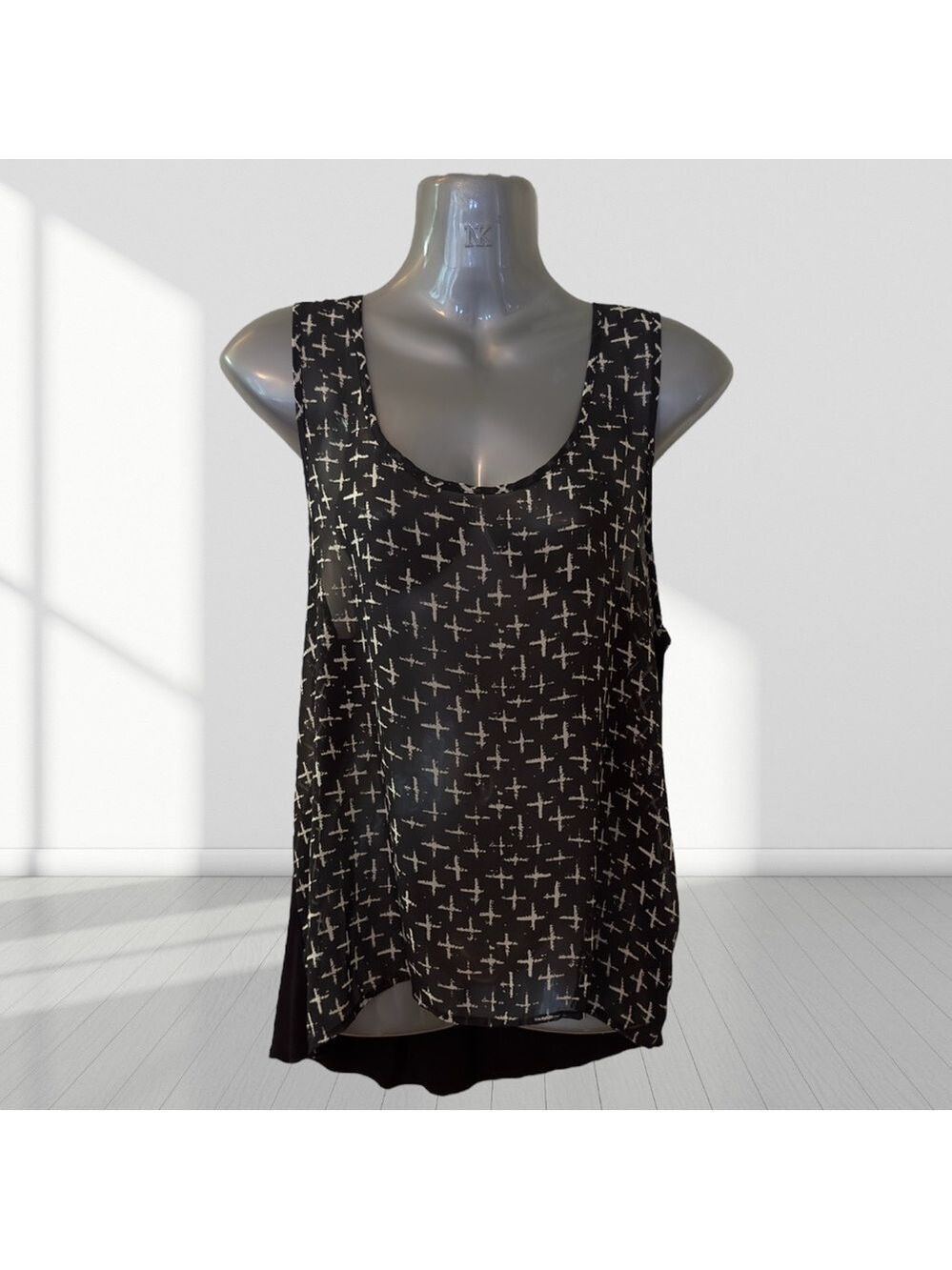 •One Clothing Black Sheer Cross Print Sleeveless Layered Blouse | Size M - Picture 4 of 10